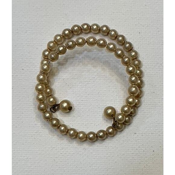 Vintage Pearl Wrap Bracelet Expandable Memory Wire Toddler Child Small - Picture 1 of 15